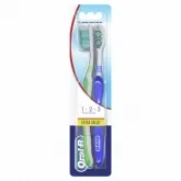 Oral-B Shiny Clean Toothbrush Medium 2 Units Oral-B Shiny Clean Toothbrush Medium 2 Units