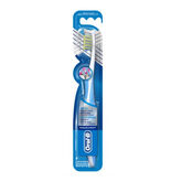 Oral-B Pro-Expert Crossaction Anti-Plaque Toothbrush Medium 