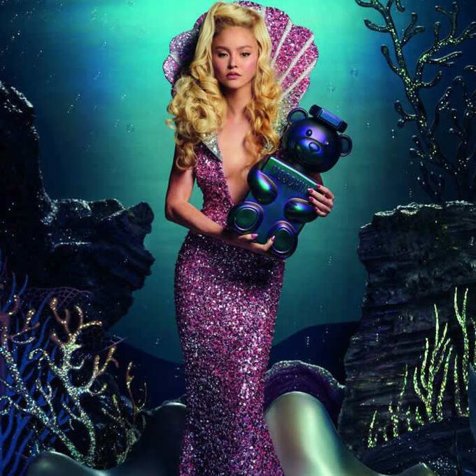 Moschino costume shop